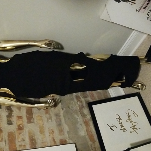 Dress - Picture 4 of 8